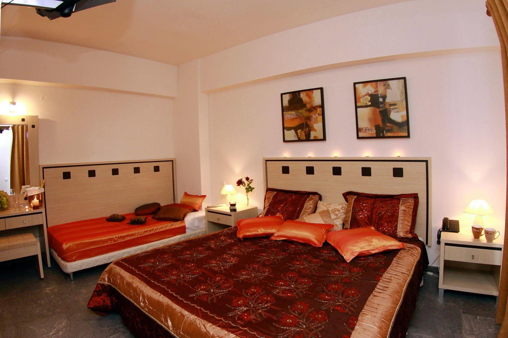 Nancy Hotel Херсонісос Екстер'єр фото